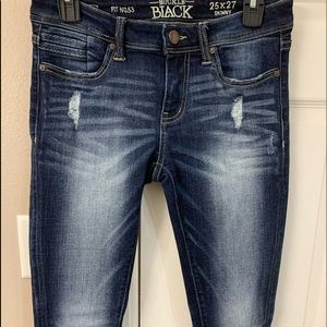 Buckle Black skinny size 25 x 27 inseam